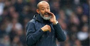 Реднап подкрепи Санто