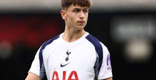 Тотнъм праща нападател под наем в Рейнджърс