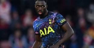  Тотнъм разреши на Санчес да преговаря с други клубове