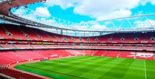 Арсенал ще прегази Лестър