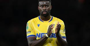 Трансферът на Гехи в Ливърпул няма да се състои това лято