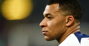 Енрике: Играч като Мбапе има повече права от треньора 