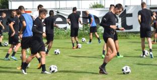 Локо Пловдив без двама на лагера в Боровец