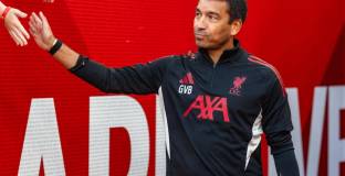 Ван Бронкхорст: Изумен съм от качеството на играчите в отбора