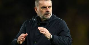 Постекоглу коментира призивите за уволнение 