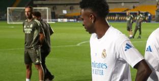 Мбапе бе награден със „Златната обувка“ за изминалия сезон