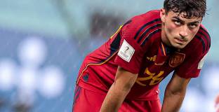 Де ла Фуенте: Педри вижда неща, които никой друг не вижда