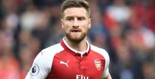 Мустафи попадна в списъка на Арсенал за продажба през лятото