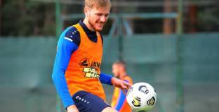 ЦСКА - София иска да поднови договора с Махмутович