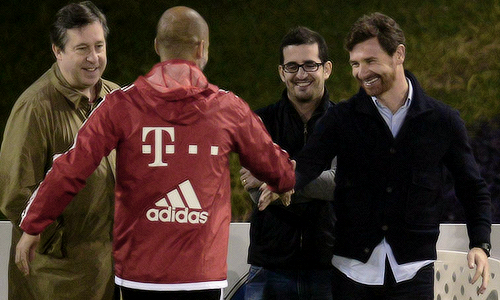 Андре Вилаш-Боаш и Хосеп Гуардиола се срещнаха по време на тренировка в Катар