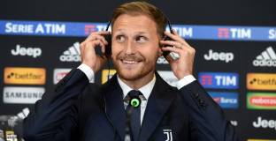 Ювентус обмисля да купи Хьоведес 