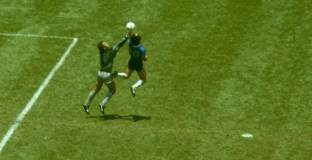 Съдия отказа 2 млн. за топката, с която Марадона вкара гол с ръка 