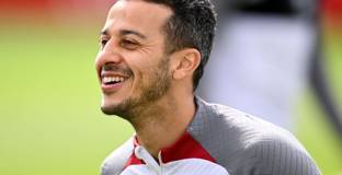 Тиаго Алкантара реши да прекрати кариерата си на играч