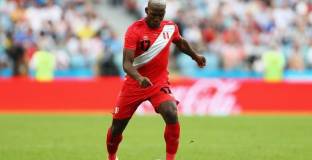 Валенсия договори  национал на Перу