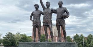 Инвеститори от ОАЕ имат интерес към Ман Юнайтед