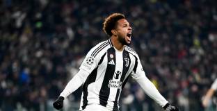 Ювентус се справи с ПСВ