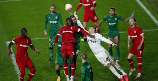 Лудогорец бе близо до първата си точка, но отново загуби (видео)