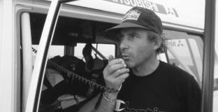 Почина трикратен победител в рали Дакар