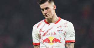 Ман Юнайтед ще представи Шешко днес?