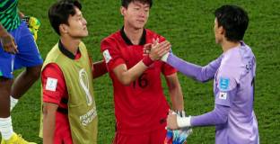 В КНДР за първи път показаха мач на Южна Корея