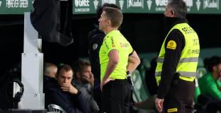 Треньорите от Ла Лига ще могат да искат VAR повторения два пъти на мач