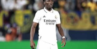 Реал Мадрид е все по-разочарован от Чуамени