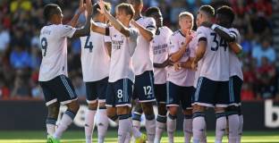  Ван Перси оцени шансовете на Арсенал за титла