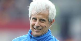 Почина треньор на Тотнъм 