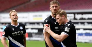 Щутгарт - Арминия 0:2 