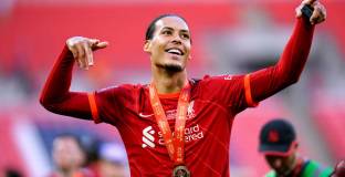 Ван Дайк предупреди Ливърпул за Ман Юнайтед