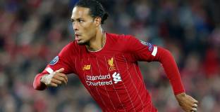 Ван Дайк се сравни с Федерер 