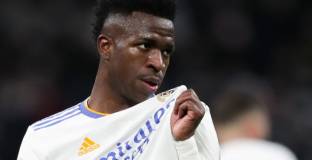 Реал Мадрид притискал France Football