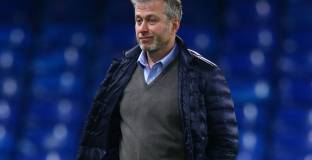 Феновете на Челси скандираха името на Абрамович 