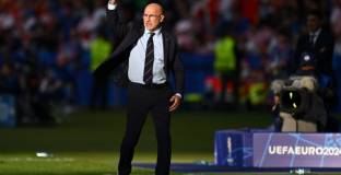 Де ла Фуенте: Нарушението на Кроос заслужаваше червен картон