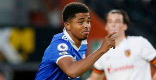 Лестър не планира да продава Фофана в Челси