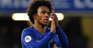 Вилиан съобщи на Челси, че остава до края на сезона