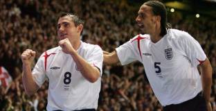 Фърдинанд си спомни как Лампард го е събуждал 