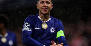 Мастантуоно: Ще се радвам да играя с Енцо, но не знам нищо за трансфер