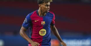 Ямал ще удължи договора си с Барса до 2030 г. 