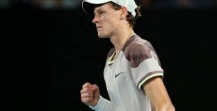  Синер спечели турнира в Маями и направи „Слънчев дубъл“