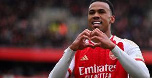 Арсенал прегази Кристъл Палас (видео)