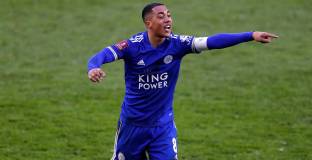  Рангник иска да задържи Хендерсън и Ван де Бек