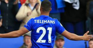 Лестър с класика над Арсенал