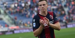 Ювентус се интересува от халф на Болоня 