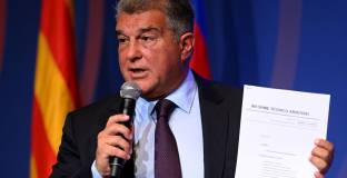 Лапорта: Не можехме да си позволим нов договор на Меси