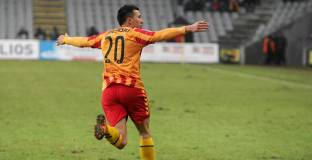 Славия взима Мицански