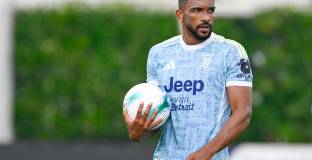 Юве обяви, че Бремер е скъсал менискус 