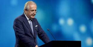 Фенове на Левски потърсиха сметка на бившите собственици