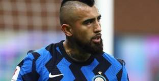   Санчес и Видал ще напуснат Интер