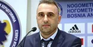 Слух: Ивайло Петев може да замени Шимунджа в Лудогорец